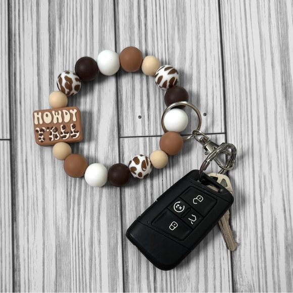SD Styles & Designs Accessories - Howdy Y’all Silicone Wristlet Keychain